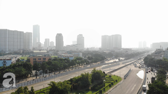 Hà Nội: Lại mịt mù, ô nhiễm không khí báo động đến sức khỏe con người - Ảnh 14.