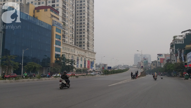 Hà Nội: Lại mịt mù, ô nhiễm không khí báo động đến sức khỏe con người - Ảnh 11.