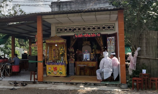 Long An: Nam thanh niên cầm dao chém hàng xóm đang nằm trước nhà nhiều nhát tử vong vì &quot;ghét nhất khu phố&quot;? - Ảnh 2.