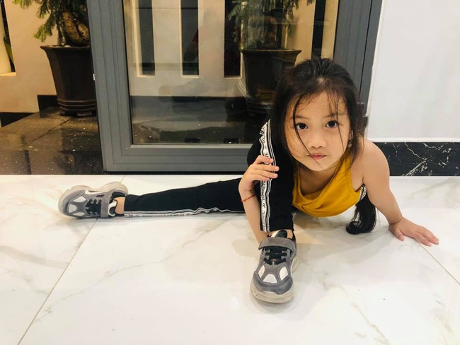 Con gái 6 tuổi trang điểm mỗi ngày, Ốc Thanh Vân bị nhắc nhở và câu trả lời ráo hoảnh mới khiến ai nấy sửng sốt - Ảnh 7.