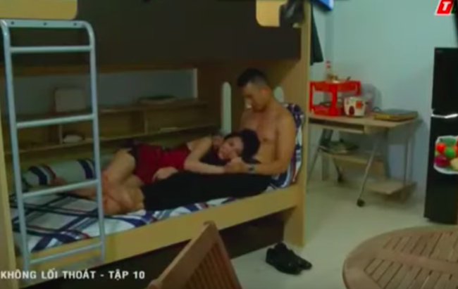 &quot;Không lối thoát&quot;: Y tá Tuyết ngủ với 2 người đàn ông, còn ôm ấp vuốt ve Minh - Lương Thế Thành trong bệnh viện  - Ảnh 3.