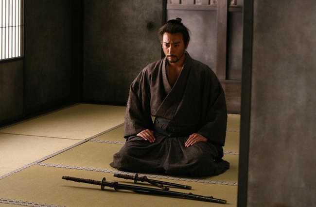 Samurai hỏi &quot;thế nào là thiên đường địa ngục?&quot;, lão Thiền sư mắng &quot;đồ ngốc&quot; và ý nghĩa đằng sau giúp bao người tỉnh ngộ - Ảnh 3.