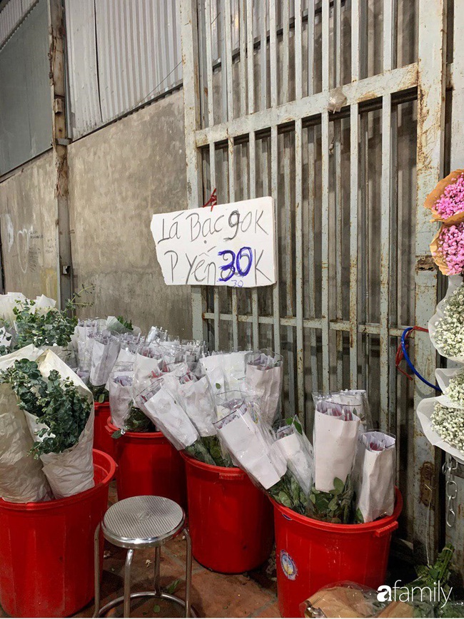 Chợ Quảng An: Địa điểm mua hoa lý tưởng cả về chất và lượng cho người tiêu dùng vào sát ngày Nhà giáo Việt Nam 20/11 - Ảnh 16.