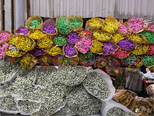 Chợ Quảng An: Địa điểm mua hoa lý tưởng cả về chất và lượng cho người tiêu dùng vào sát ngày Nhà giáo Việt Nam 20/11 - Ảnh 10.