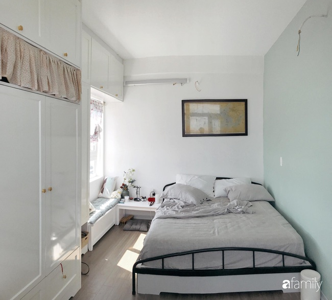 Căn hộ 60m2 vấn vương nét vẽ dịu dàng với gam màu xanh bạc hà cuốn hút của cặp vợ chồng trẻ Sài Gòn - Ảnh 15. Căn hộ 60m2 vấn vương nét vẽ dịu dàng với gam màu xanh bạc hà cuốn hút của cặp vợ chồng trẻ Sài Gòn - Ảnh 15.