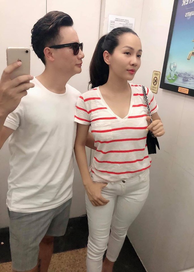 Sinh con lần 3, bà xã xinh đẹp của ca sĩ Hoàng Bách tiết lộ lý do chỉ cần kiêng cữ 2 tuần sau sinh - Ảnh 1. Sinh con lần 3, bà xã xinh đẹp của ca sĩ Hoàng Bách tiết lộ lý do chỉ cần kiêng cữ 2 tuần sau sinh - Ảnh 1.