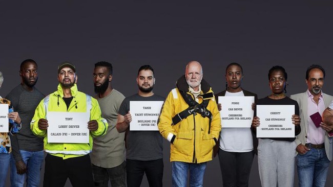 Kênh truyền hình ở Anh bị chỉ trích vô cảm và thiếu trách nhiệm khi phát sóng chương trình “nhập cư lậu&quot; giữa thảm kịch 39 thi thể trong container - Ảnh 2.