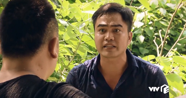 "Sinh tử" tập 14: Cho Hoa khôi ngồi lên đùi tiếp khách, Quỳnh Nga đơ mặt vì bị Doãn Quốc Đam lơ đẹp - Ảnh 6. "Sinh tử" tập 14: Cho Hoa khôi ngồi lên đùi tiếp khách, Quỳnh Nga đơ mặt vì bị Doãn Quốc Đam lơ đẹp - Ảnh 6.