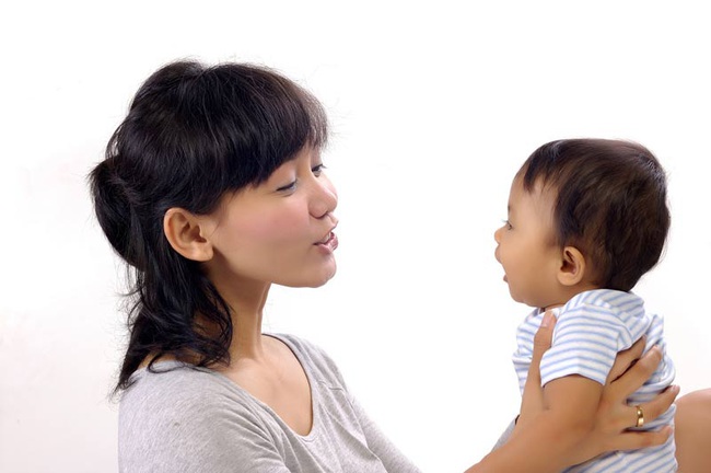 Các mẹ sẽ bất ngờ khi biết giọng nói của mình có thể định hình bộ não đang phát triển của bé  - Ảnh 6.