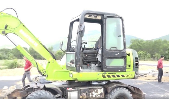 Xét xử vụ nhân viên Alibaba chống trả khi bị cưỡng chế dự án trái phép: Bị cáo khai được Nguyễn Thái Luyện chỉ đạo - Ảnh 2. Xét xử vụ nhân viên Alibaba chống trả khi bị cưỡng chế dự án trái phép: Bị cáo khai được Nguyễn Thái Luyện chỉ đạo - Ảnh 2.