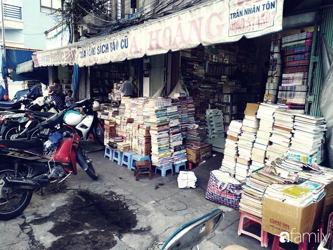 Hồi tưởng về một thời hoàng kim của sách xưa, báo giấy trên phố sách cũ Trần Nhân Tôn, Sài Gòn - Ảnh 22.