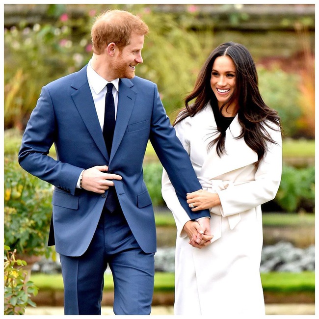 Vợ chồng Meghan Markle kỷ niệm 2 năm đính hôn bằng 3 tấm hình đặc biệt có ẩn ý - Ảnh 1.