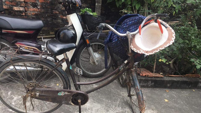Bị lạc đường, bé gái nhất quyết không hỏi người dân mà đạp 1 mạch từ Hải Dương lên Hà Nội, biết lý do ai nấy đều phì cười - Ảnh 4. Bị lạc đường, bé gái nhất quyết không hỏi người dân mà đạp 1 mạch từ Hải Dương lên Hà Nội, biết lý do ai nấy đều phì cười - Ảnh 4.