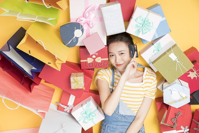 Người trẻ ngày nay làm một nhưng tiêu mười, cuối tháng còn chẳng đủ tiêu nói gì đến tiết kiệm cho tương lai! - Ảnh 3. Người trẻ ngày nay làm một nhưng tiêu mười, cuối tháng còn chẳng đủ tiêu nói gì đến tiết kiệm cho tương lai! - Ảnh 3.