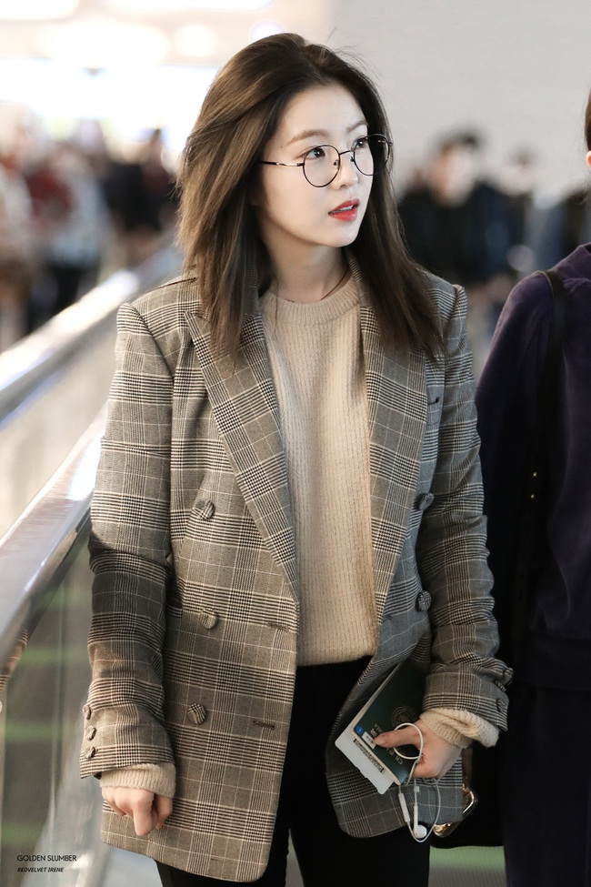 11 ý tưởng diện áo len từ Irene (Red Velvet): Toàn đơn giản mà sao vẫn thanh lịch và thời thượng đến thế! - Ảnh 10. 11 ý tưởng diện áo len từ Irene (Red Velvet): Toàn đơn giản mà sao vẫn thanh lịch và thời thượng đến thế! - Ảnh 10.