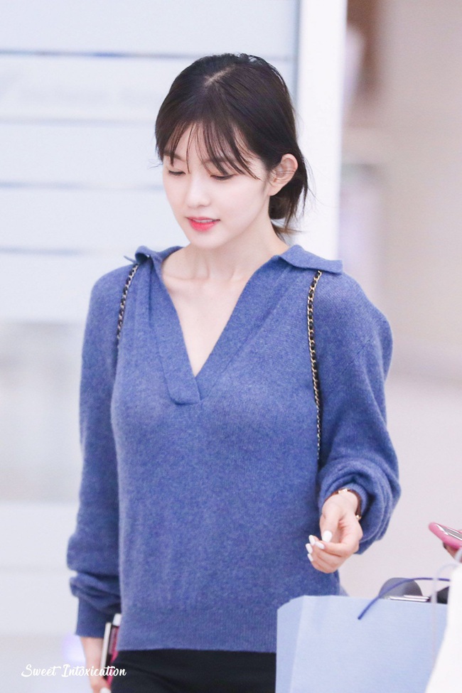 11 ý tưởng diện áo len từ Irene (Red Velvet): Toàn đơn giản mà sao vẫn thanh lịch và thời thượng đến thế! - Ảnh 4. 11 ý tưởng diện áo len từ Irene (Red Velvet): Toàn đơn giản mà sao vẫn thanh lịch và thời thượng đến thế! - Ảnh 4.
