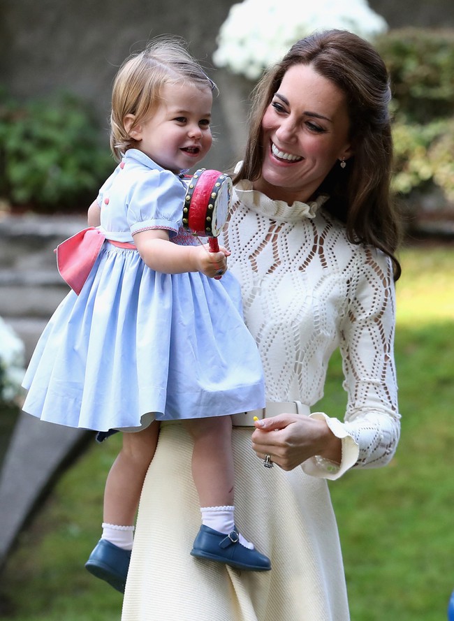 Chìa khóa nuôi dạy con của nữ công tước xứ Cambridge, Kate Middleton: &quot;Tôi muốn các con được trải nghiệm mọi thứ từ thực tế&quot; - Ảnh 5.