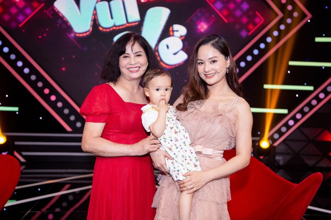 Lan Phương: Dùng compa đâm bạn trai, nhốt vào nhà vệ sinh nữ khi lên cơn tức giận - Ảnh 7. Lan Phương: Dùng compa đâm bạn trai, nhốt vào nhà vệ sinh nữ khi lên cơn tức giận - Ảnh 7.