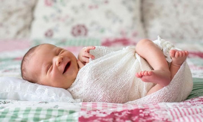 Trẻ mới sinh được 3 tháng, nếu có biểu hiện này chứng tỏ bé rất thông minh - Ảnh 3. Trẻ mới sinh được 3 tháng, nếu có biểu hiện này chứng tỏ bé rất thông minh - Ảnh 3.