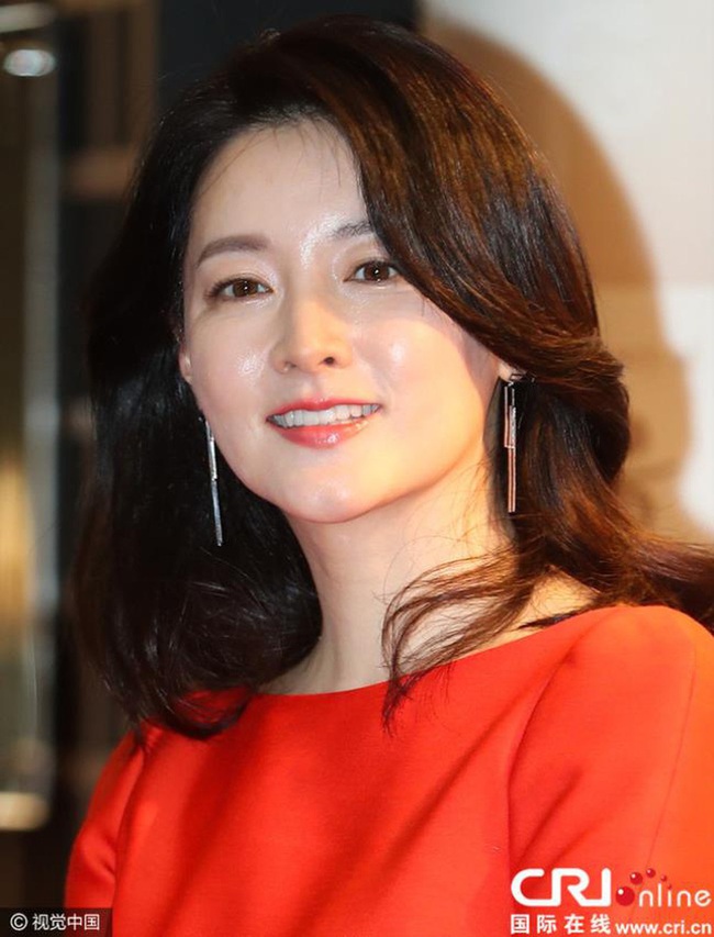 &quot;Dae Jang Geum&quot; Lee Young Ae: Từ tượng đài nhan sắc Hàn Quốc tới tin đồn là mẹ chồng “búp bê xứ Hàn” Han Chae Young - Ảnh 8.