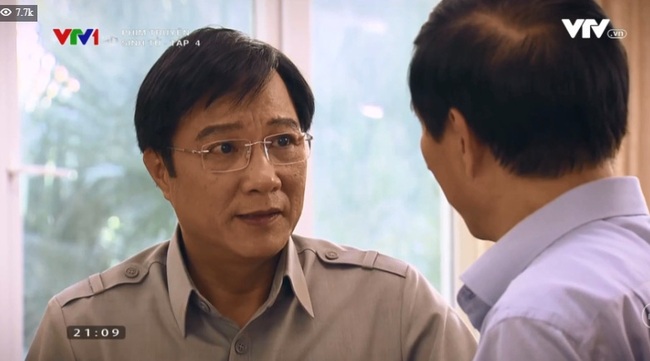 "Sinh tử" tập 4: Doãn Quốc Đam kiếm được bọc tiền đút lót sau khi "hù" Hùng mỏ (Trọng Hùng) sắp ăn cơm tù - Ảnh 9. "Sinh tử" tập 4: Doãn Quốc Đam kiếm được bọc tiền đút lót sau khi "hù" Hùng mỏ (Trọng Hùng) sắp ăn cơm tù - Ảnh 9.