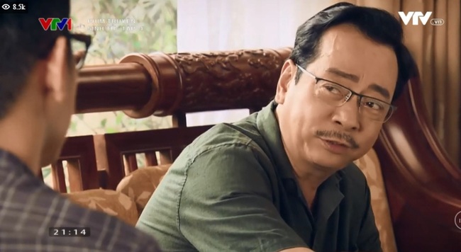 "Sinh tử" tập 4: Doãn Quốc Đam kiếm được bọc tiền đút lót sau khi "hù" Hùng mỏ (Trọng Hùng) sắp ăn cơm tù - Ảnh 10. "Sinh tử" tập 4: Doãn Quốc Đam kiếm được bọc tiền đút lót sau khi "hù" Hùng mỏ (Trọng Hùng) sắp ăn cơm tù - Ảnh 10.