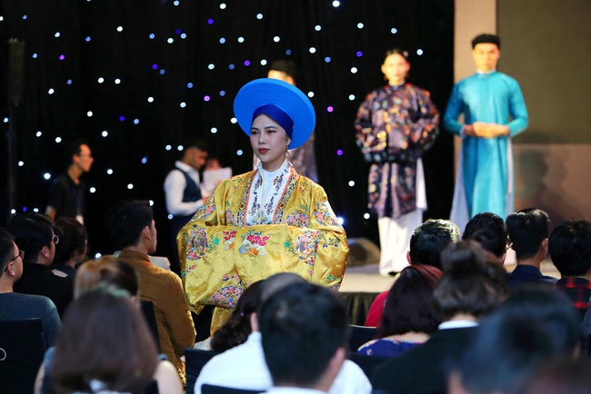 Mãn nhãn với trang phục đẹp mắt từ phim cung đấu đầu tiên của Việt Nam, "Phượng Khấu" ra mắt năm 2020 - Ảnh 4. Mãn nhãn với trang phục đẹp mắt từ phim cung đấu đầu tiên của Việt Nam, "Phượng Khấu" ra mắt năm 2020 - Ảnh 4.