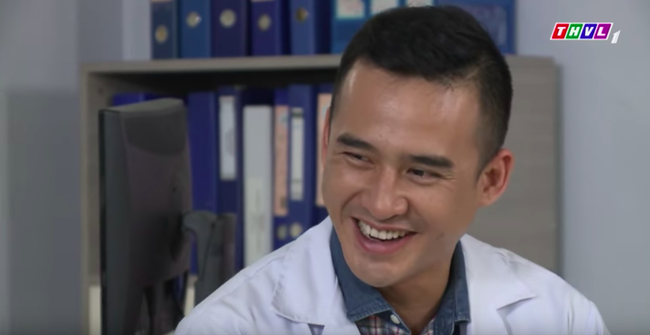 "Không lối thoát": Hết nữ đại gia giàu có, Minh - Lương Thế Thành lại ve vãn thân mật với y tá xinh đẹp - Ảnh 3. "Không lối thoát": Hết nữ đại gia giàu có, Minh - Lương Thế Thành lại ve vãn thân mật với y tá xinh đẹp - Ảnh 3.