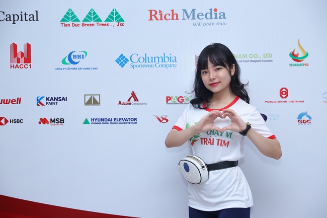 "Chạy vì trái tim 2019": Những người nổi tiếng nào sẽ tham gia sự kiện cộng đồng mang tính nhân văn này? - Ảnh 9. "Chạy vì trái tim 2019": Những người nổi tiếng nào sẽ tham gia sự kiện cộng đồng mang tính nhân văn này? - Ảnh 9.