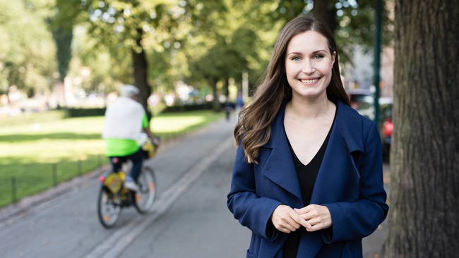 Nữ thủ tướng 34 tuổi của Phần Lan: Được nuôi dạy bởi người mẹ đồng tính, quyết theo đuổi chính trị để thay đổi sự kỳ thị của xã hội - Ảnh 2.