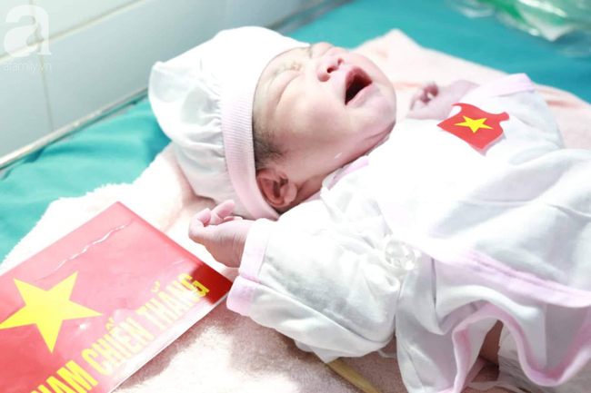 Những em bé chào đời trong giây phút đội tuyển Việt Nam đăng quang chức vô địch SEA Games 30 - Ảnh 6.