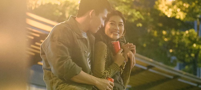 Quốc Thi&ecirc;n trở lại đường đua Vpop với MV đậm chất ho&agrave;i cổ, lấy cảm hứng từ những thước phim kinh điển của Tứ đại thi&ecirc;n vương Hong Kong - Ảnh 2.