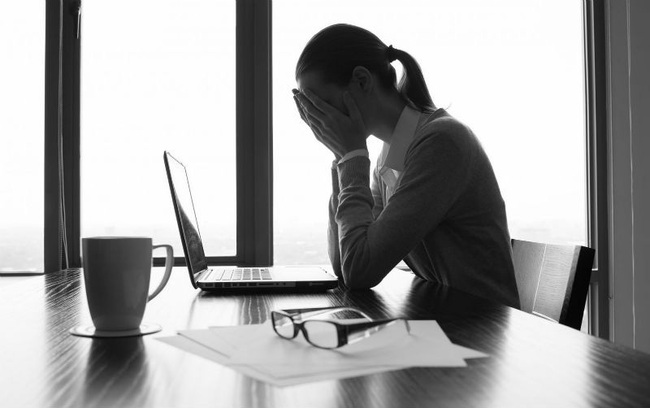 Bị đồng nghiệp chê "Sao dạo này tiều tụy hốc hác thế?", nàng công sở chỉ thẳng tay vào mặt đối phương kèm lý do chắc chắn khiến chị em giật mình - Ảnh 3. Bị đồng nghiệp chê "Sao dạo này tiều tụy hốc hác thế?", nàng công sở chỉ thẳng tay vào mặt đối phương kèm lý do chắc chắn khiến chị em giật mình - Ảnh 3.