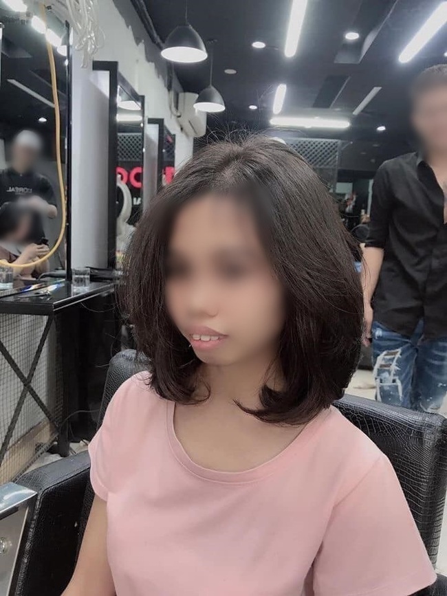 Tự ý đăng ảnh khách hàng cùng dòng chú thích vô duyên, chủ tiệm salon làm tóc khiến dân mạng phẫn nộ - Ảnh 2. Tự ý đăng ảnh khách hàng cùng dòng chú thích vô duyên, chủ tiệm salon làm tóc khiến dân mạng phẫn nộ - Ảnh 2.