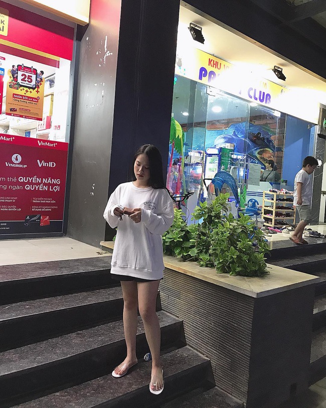 Bật mí chút về bạn gái tin đồn của Quang Hải: Tóc ngắn siêu xinh, gu thời trang có phần chững chạc hơn so với tuổi nhưng sexy sang chảnh miễn bàn - Ảnh 11.