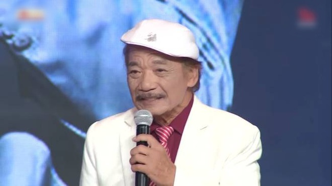 Quyền Linh tiết lộ NSND Trần Hiếu ở nhà ngập lụt, vừa trải qua bạo bệnh ở tuổi 83, ăn bát cơm không có gì  - Ảnh 2.