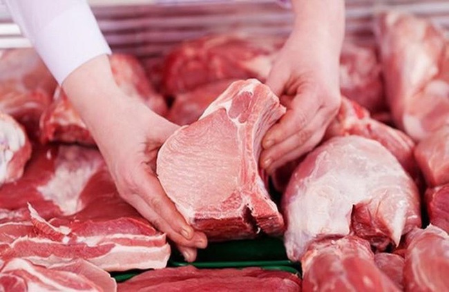 20kg thịt lợn đã ngót nghét chỉ vàng, người tiêu dùng đau đầu nghĩ tới chuyện sắm Tết - Ảnh 3. 20kg thịt lợn đã ngót nghét chỉ vàng, người tiêu dùng đau đầu nghĩ tới chuyện sắm Tết - Ảnh 3.