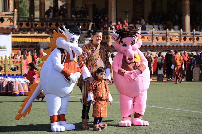 Hoàng hậu &quot;vạn người mê&quot; Bhutan thông báo tin vui khiến dân chúng vỡ òa hạnh phúc, dù mang thai lần 2 vẫn thần thái hơn người - Ảnh 5.
