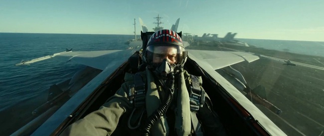 Tom Cruise “bay lượn” ngoạn mục trong trailer chính thức của &quot;Phi Công Siêu Đẳng Maverick&quot; - Ảnh 4.