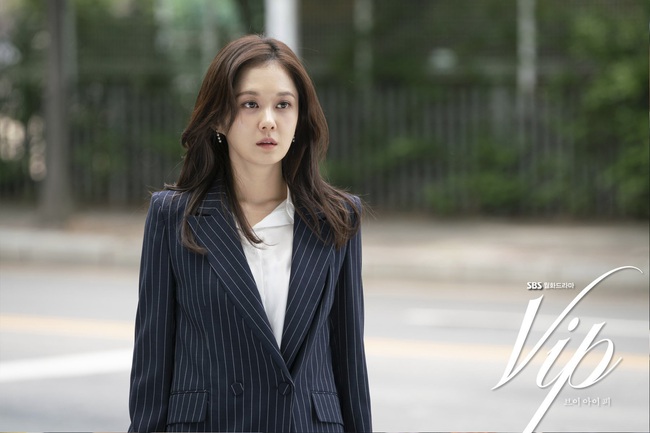 &quot;Vị khách VIP&quot;: &quot;Cắm sừng&quot; Jang Nara, tài tử Lee Sang Yoon bị khán giả cả nước chửi rủa  - Ảnh 5.