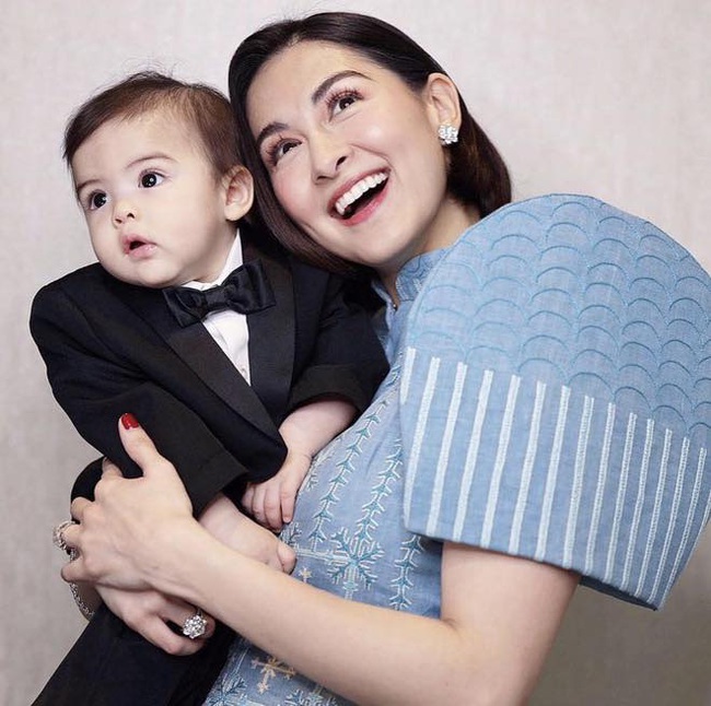 Netizen thích thú với hình ảnh tiệc cưới của nhà &quot;mỹ nhân đẹp nhất Philippines&quot;, bé Zia được khen càng lớn càng giống mẹ - Ảnh 3.