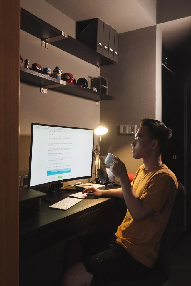 Thay vì mua nhà ngoại ô rộng rãi, chàng trai dành tiền cải tạo căn hộ 35m2 đẹp tiện nghi ở trung tâm thành phố - Ảnh 12. Thay vì mua nhà ngoại ô rộng rãi, chàng trai dành tiền cải tạo căn hộ 35m2 đẹp tiện nghi ở trung tâm thành phố - Ảnh 12.