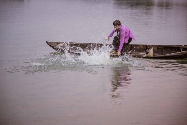 Hồ Việt Trung gặp sự cố té xuống sông, nhập viện cấp cứu vì nhiễm trùng đường ruột  - Ảnh 10.