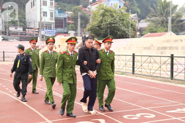 Tuyên án đối với Bùi Văn Công và đồng bọn vụ nữ sinh giao gà bị hiếp dâm, sát hại ở Điện Biên - Ảnh 3.