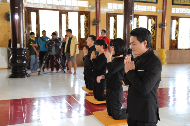 &quot;Vua bánh mì&quot;: Lộ ảnh tình tứ của Nhật Kim Anh - Cao Minh Đạt, bi kịch giống &quot;Tiếng sét trong mưa&quot; lặp lại?  - Ảnh 10.