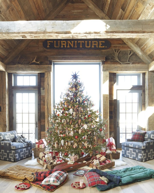 Những cách tạo không khí vui vẻ cùng nét nổi bật độc đáo cho phòng khách nhà bạn dịp Giáng sinh - Ảnh 15.