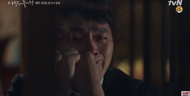 &quot;Crash Landing On You&quot; tập 7: Náo loạn cảnh Hyun Bin khóc vẫn đẹp trai ngời ngợi, hóa ra lệ rơi chẳng phải vì Son Ye Jin - Ảnh 3.