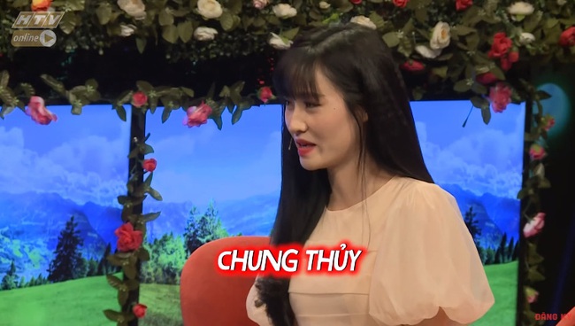 &quot;Bạn muốn hẹn hò&quot;: Hồng Vân tiếp tay cho cô gái làm hành động này sau khi tiết lộ không thích bạn trai có mùi  - Ảnh 16.