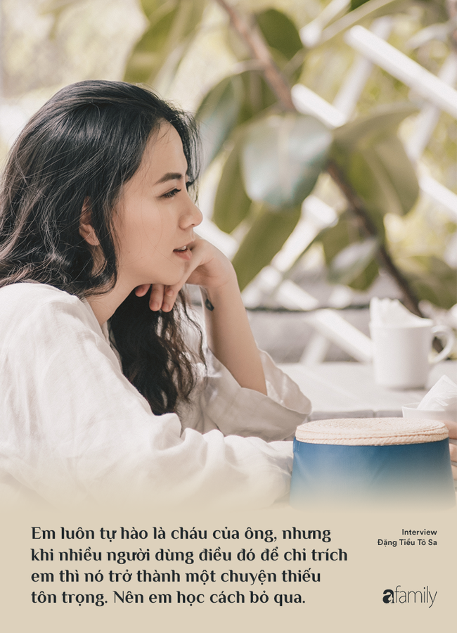 Đặng Tiểu Tô Sa - con gái cưng của cô Hiệu phó Văn Thùy Dương: Hành trình trưởng thành theo mẹ từ đổ vỡ hôn nhân cho đến hạnh phúc viên mãn sau 21 năm ròng - Ảnh 5. Đặng Tiểu Tô Sa - con gái cưng của cô Hiệu phó Văn Thùy Dương: Hành trình trưởng thành theo mẹ từ đổ vỡ hôn nhân cho đến hạnh phúc viên mãn sau 21 năm ròng - Ảnh 5.