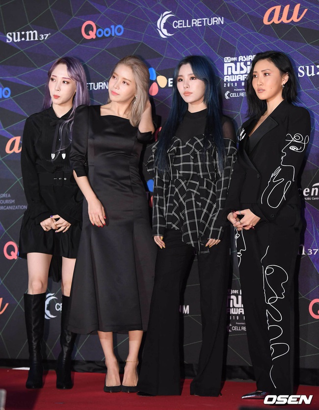 Thảm đỏ MAMA 2019: Sự đổ bộ của các tên tuổi lớn của làng nhạc Kpop, Cổ Lực Na Trát đẹp xuất sắc "chặt chém" dàn sao Hàn - Ảnh 8. Thảm đỏ MAMA 2019: Sự đổ bộ của các tên tuổi lớn của làng nhạc Kpop, Cổ Lực Na Trát đẹp xuất sắc "chặt chém" dàn sao Hàn - Ảnh 8.